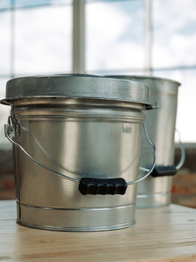 Galvanized Steel 6 Gallon Storage Can with Locking Lid R4605