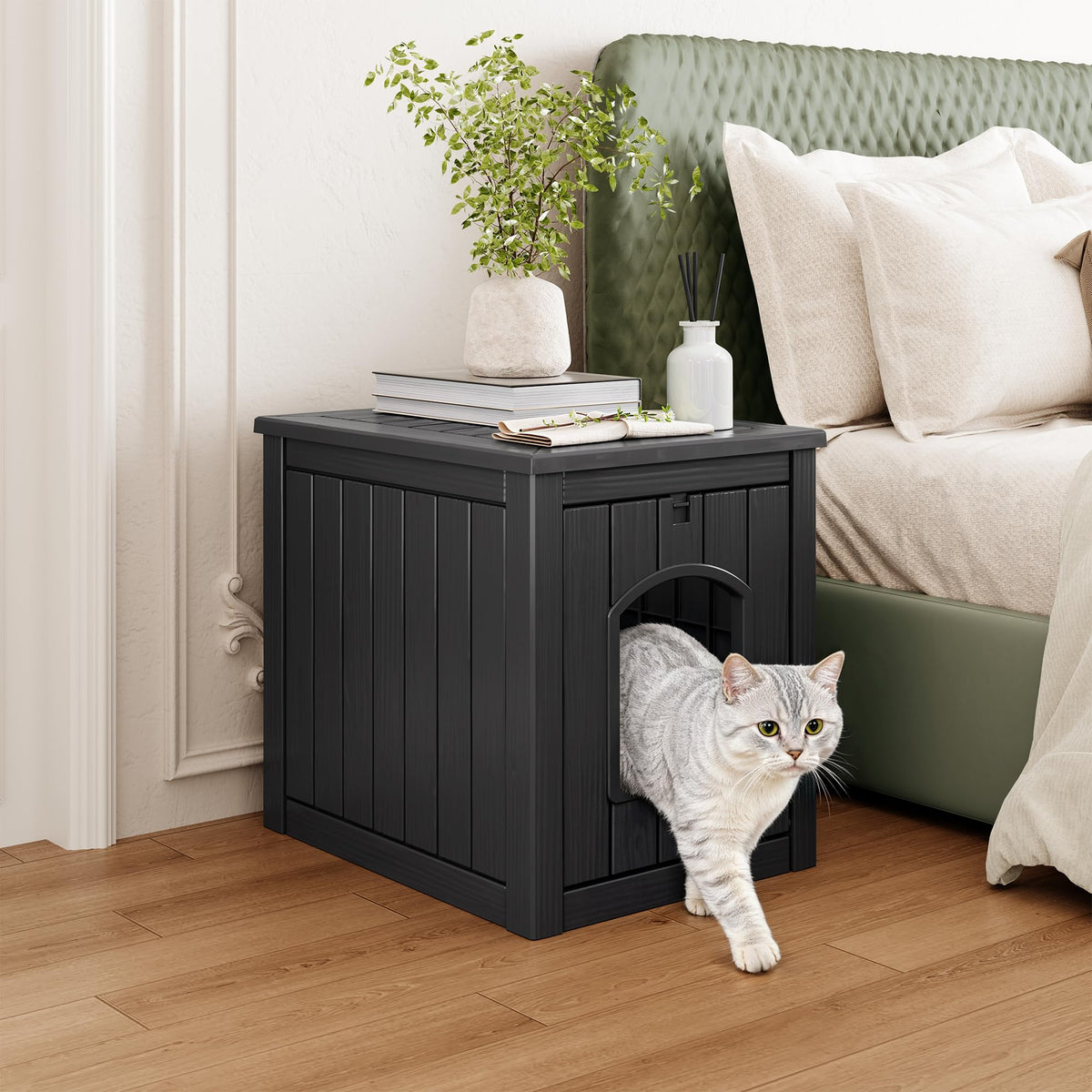 Weatherproof Resin Cat House with Hidden Litter Box S1846